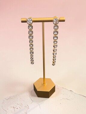 House Harlow Nwt Crystal Drop Dangle Earrings - Clear